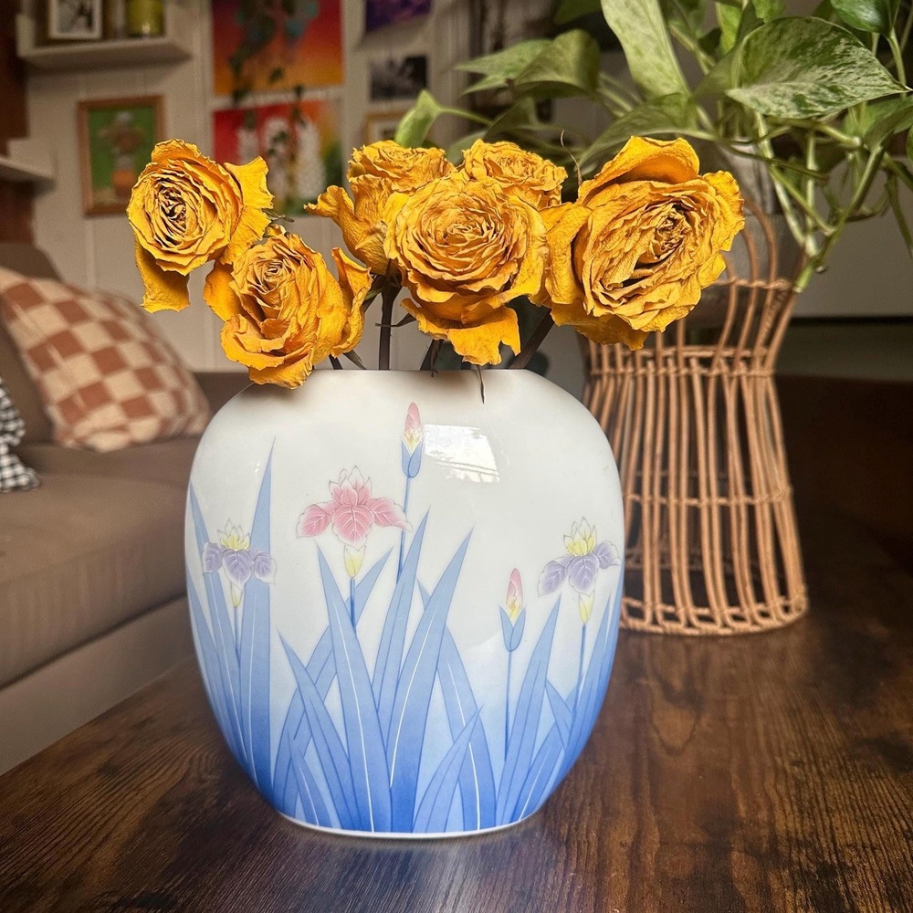 Vintage 70s/80s Otagiri Flat Oval Vase